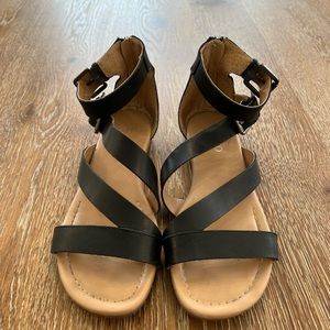 Franco Sarto black gladiator sandals size 36